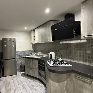 Giordana House , Catania Italia